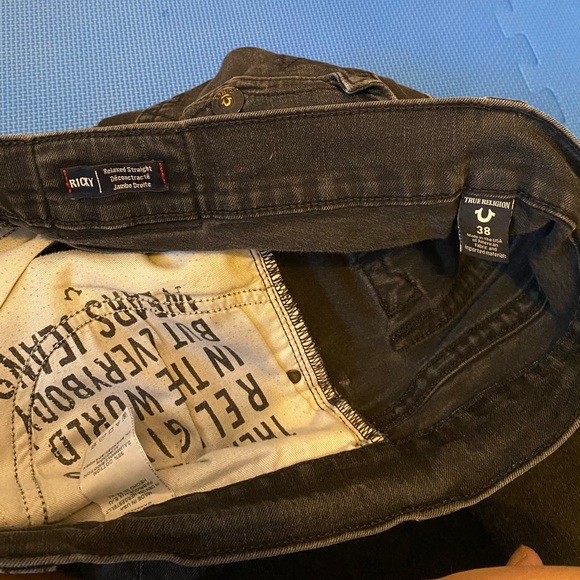 True Religion Mens 38x28 Black Ricky Relaxed Straight Stretch Flap Button Pocket - Picture 10 of 16